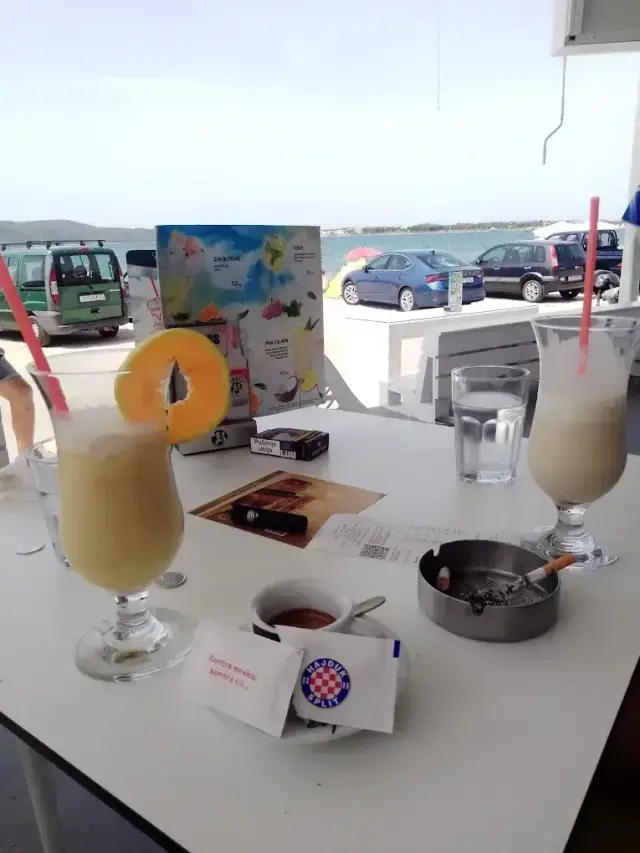 Summer drinks on the Beach Bar Bellezza terrace