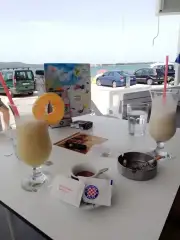 Summer drinks on the Beach Bar Bellezza terrace
