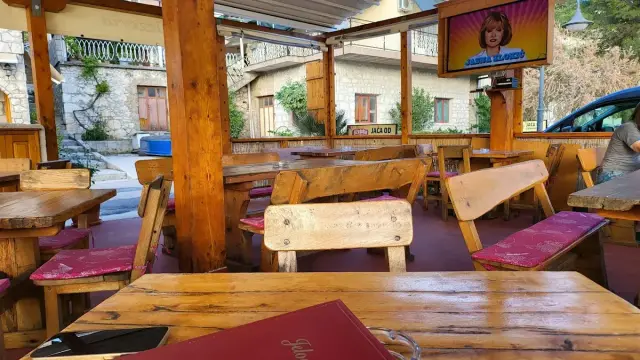 covered Buffet Pizzeria Niko terrace for lunch and dinner